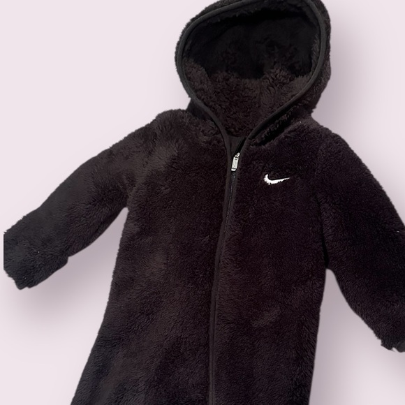 NWT Baby Nike Black Fleece Zip Front Hoodie One Piece Size 6 Months - Picture 3 of 8
